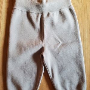 Wilfred biker shorts like XXS, grayish color